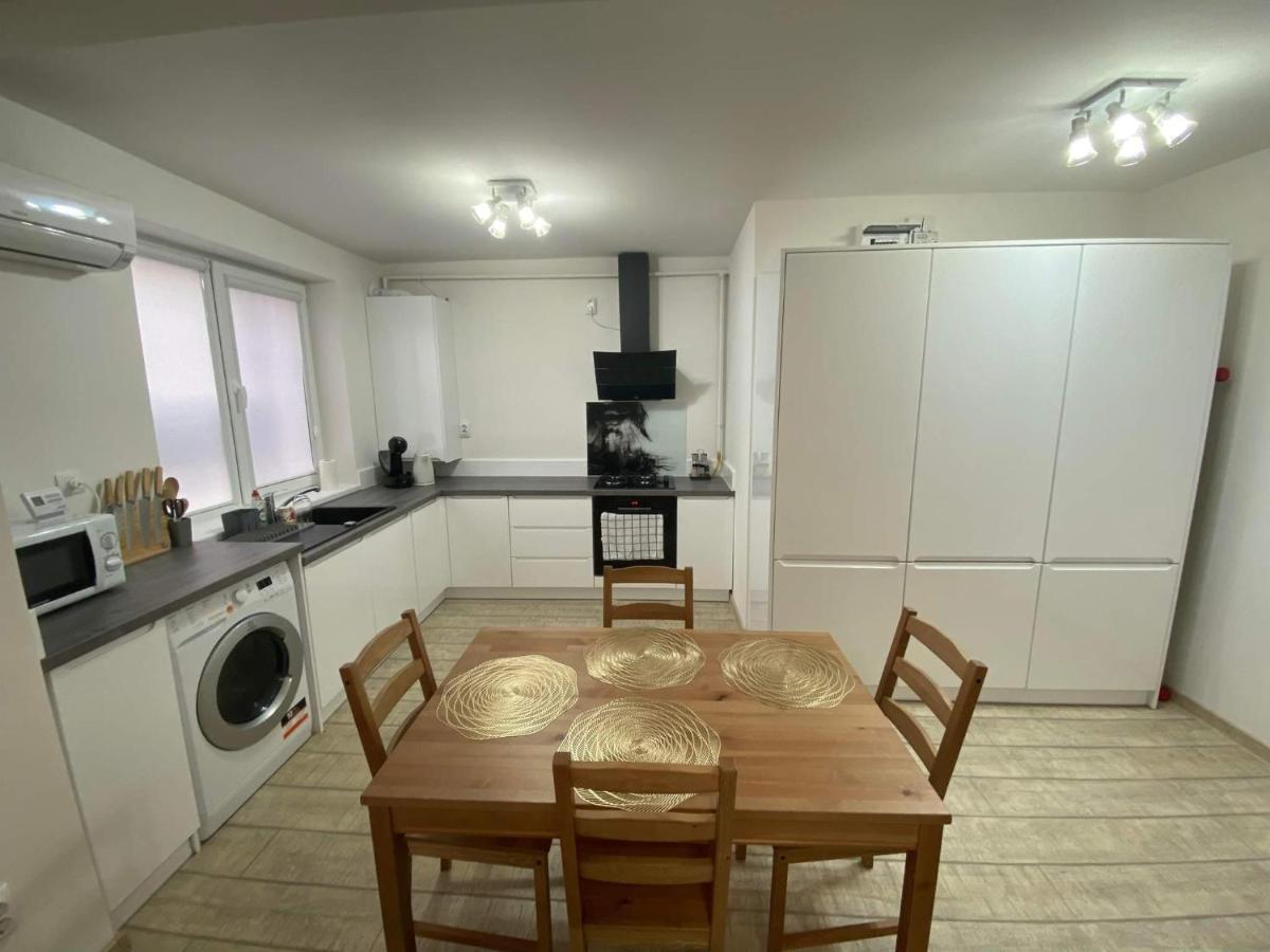 The Best Apartament Central Hunedoara Extérieur photo