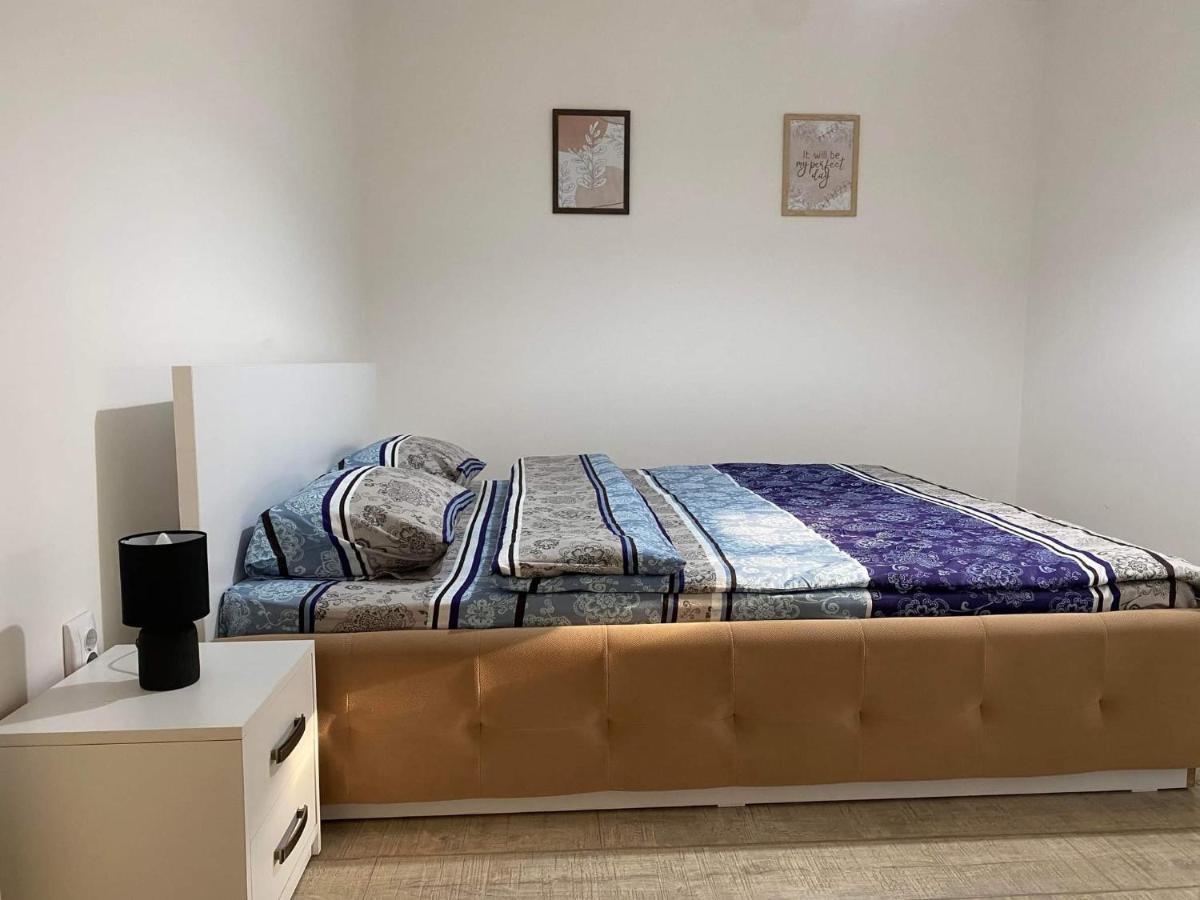 The Best Apartament Central Hunedoara Extérieur photo